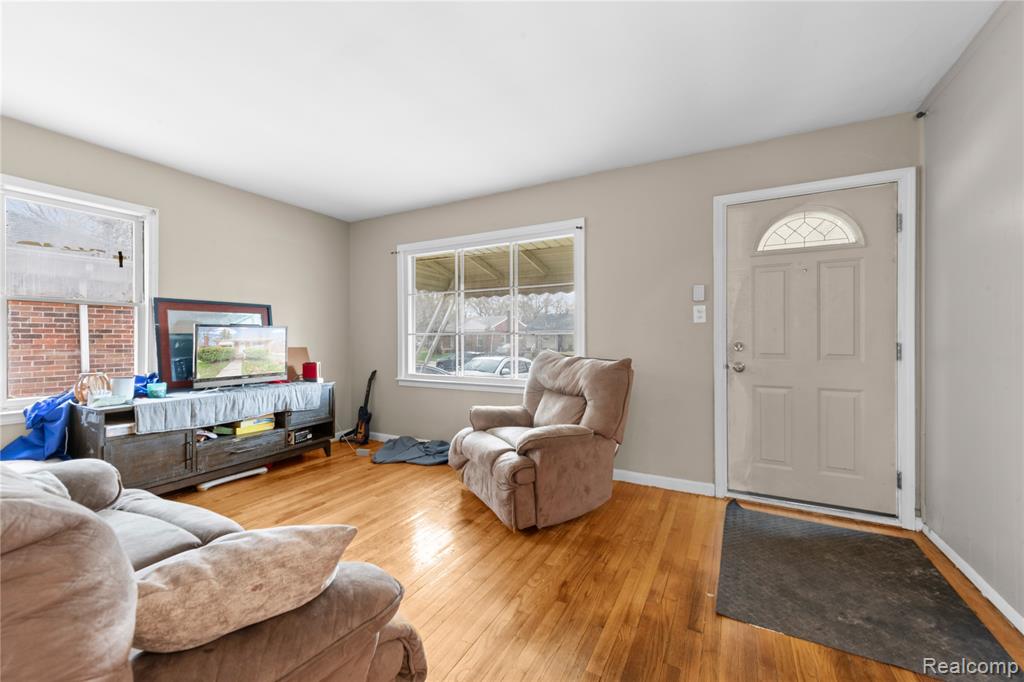 911 Sherbourne Street, Inkster, MI 48141 — Photo 6