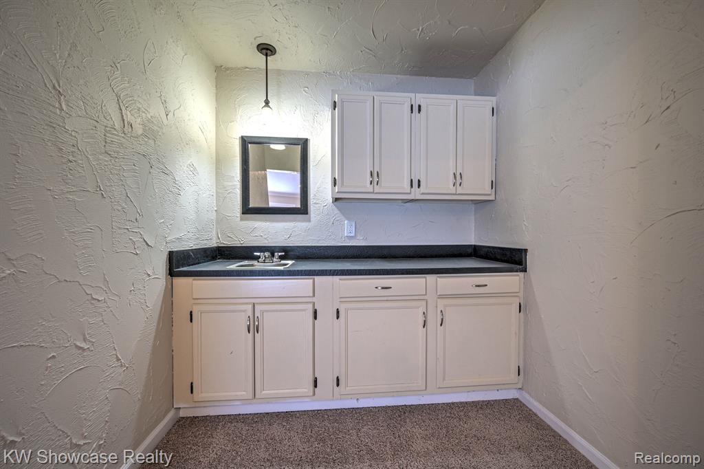 4238 STILL MEADOW Lane, West Bloomfield, MI 48323 — Photo 25