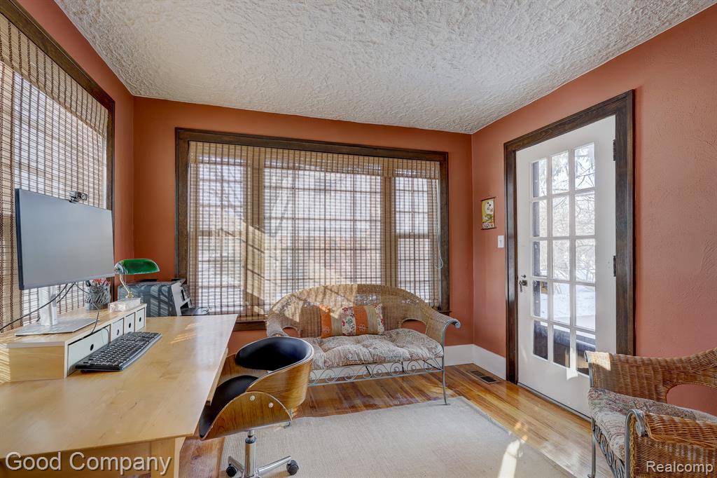 18930 Hillcrest Street, Beverly Hills, MI 48025 — Photo 17