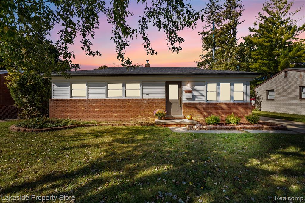 47425 Jeffry, Shelby Twp, MI 48317 — Photo 2