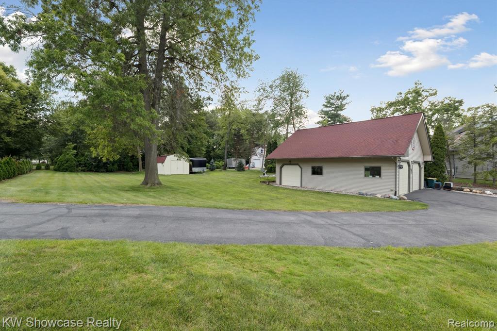42494 E Huron River Drive, Belleville, MI 48111 — Photo 42