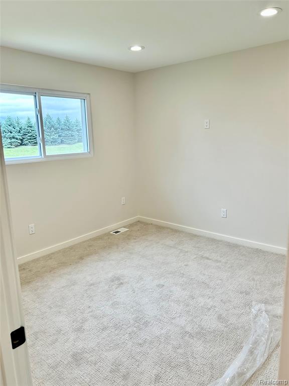 1784 Lakewood Drive, Troy, MI 48083 — Photo 28