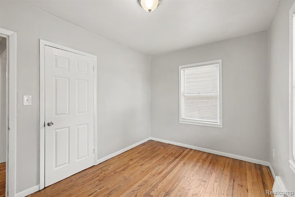 7516 Fisher Avenue, Warren, MI 48091 — Photo 9