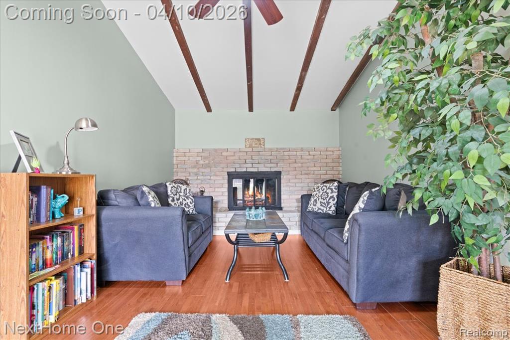 1014 S Adelaide Street, Fenton, MI, 48430