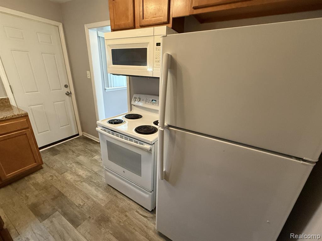 24414 W Chicago, Redford, MI 48239 — Photo 6