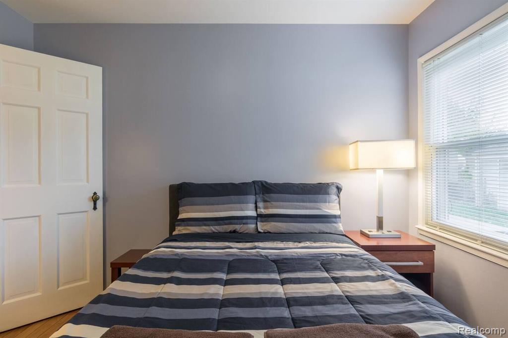 911 W 4th St, Royal Oak, MI 48067 — Photo 11
