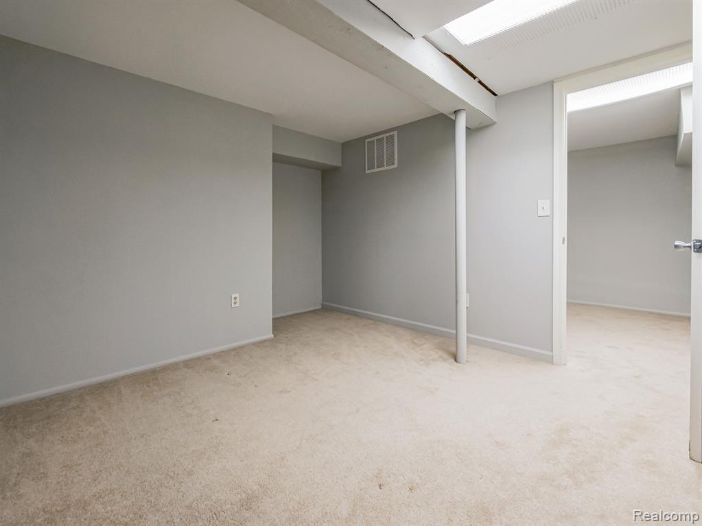 3216 BOLGOS Circle, Ann Arbor, MI 48105 — Photo 20
