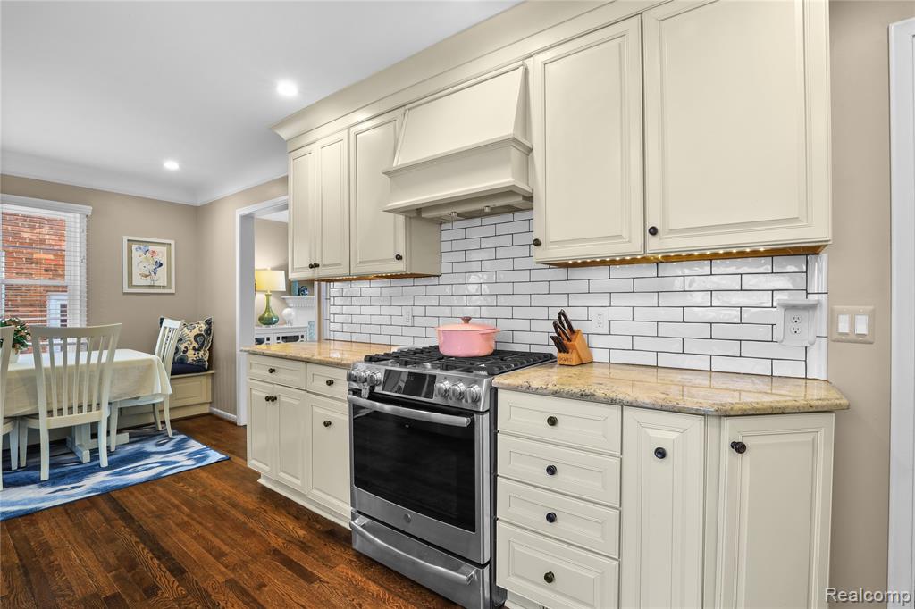407 Moran Road, Grosse Pointe Farms, MI 48236 — Photo 8