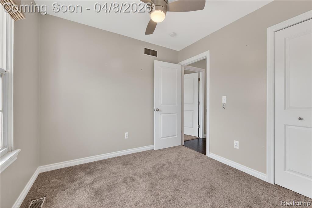 22184 Derby Road, Woodhaven, MI 48183 — Photo 35