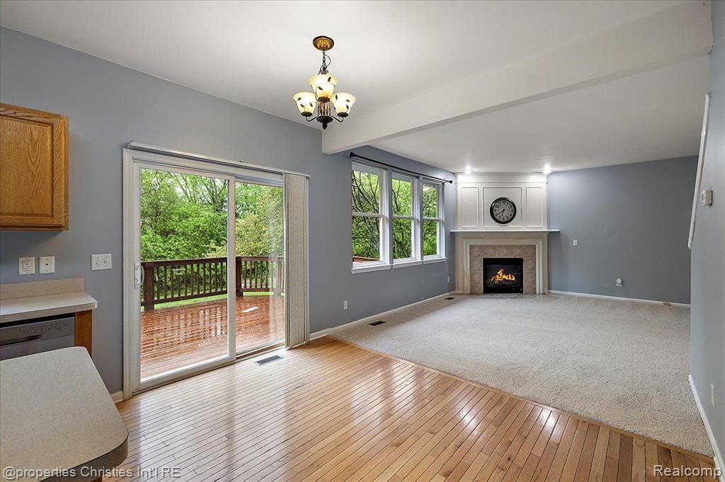 9773 RAVENSHIRE Drive, Ypsilanti, MI 48198 — Photo 17
