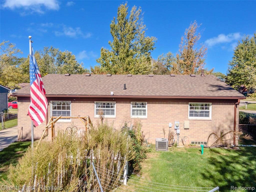 41527 Hamlin Street, Belleville, MI 48111 — Photo 36