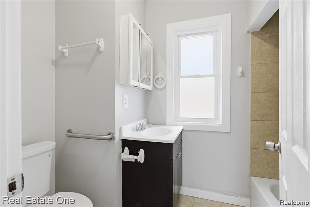 5747 Kingsbury Street, Dearborn Heights, MI 48127 — Photo 10