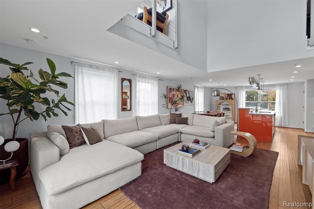 670 W 11 Mile Road, Royal Oak, MI 48067 — Photo 9