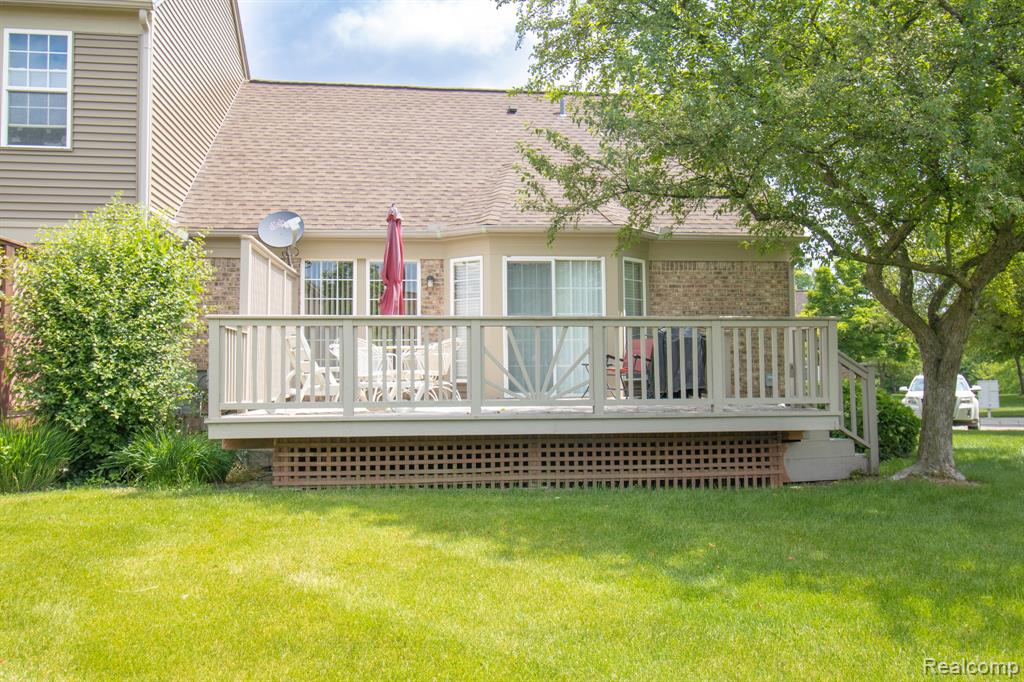 4102 Hunters Circle E, Canton, MI 48188 — Photo 35
