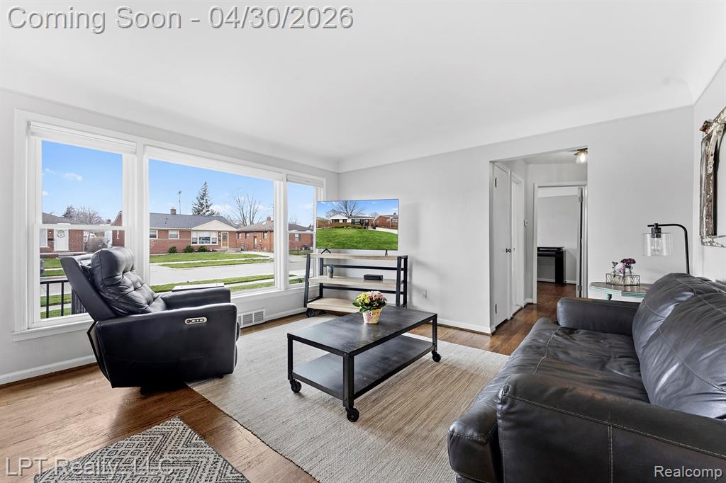 8439 Louise Avenue, Allen Park, MI 48101 — Photo 4