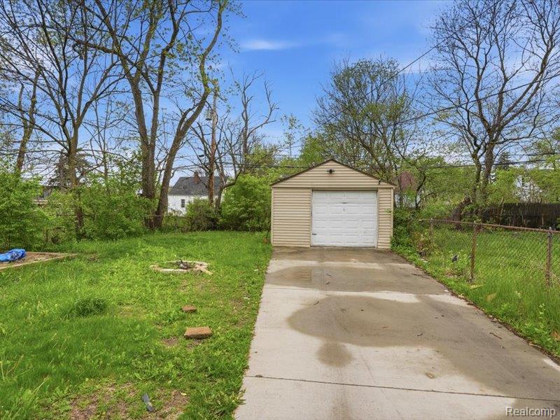 19417 Glastonbury Road, Detroit, MI 48219 — Photo 18