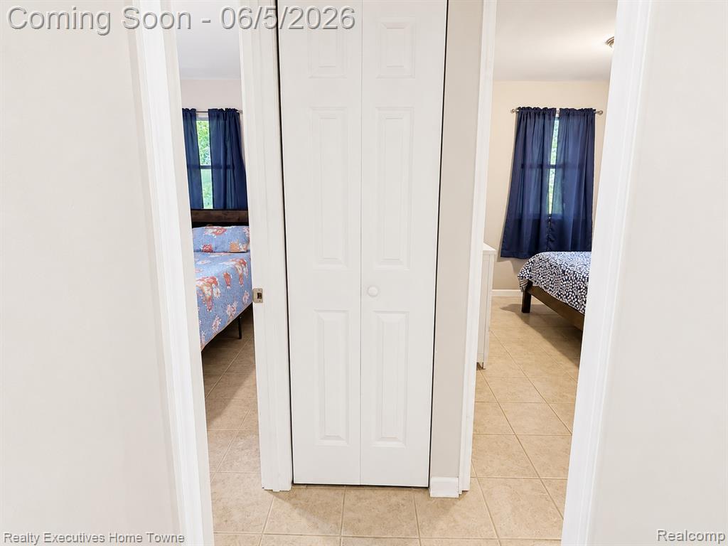 2914 Sturges Street, Port Huron, MI 48060 — Photo 10