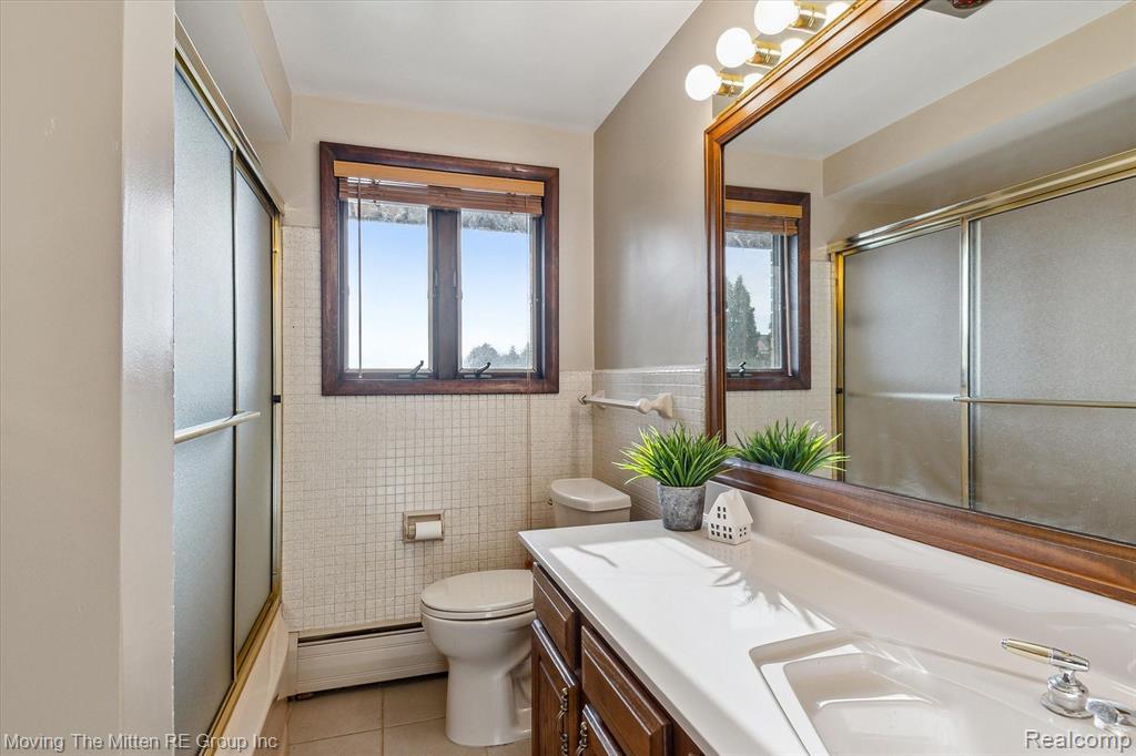 47853 N SHORE Drive, Van Buren, MI 48111 — Photo 27