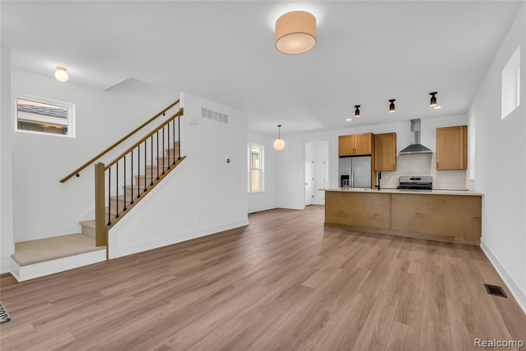 1746 Fischer Street, Detroit, MI 48214 — Photo 6