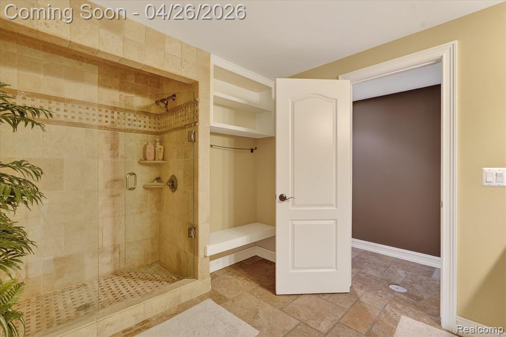 6932 Oakhurst Ridge Road, Clarkston, MI 48348 — Photo 53