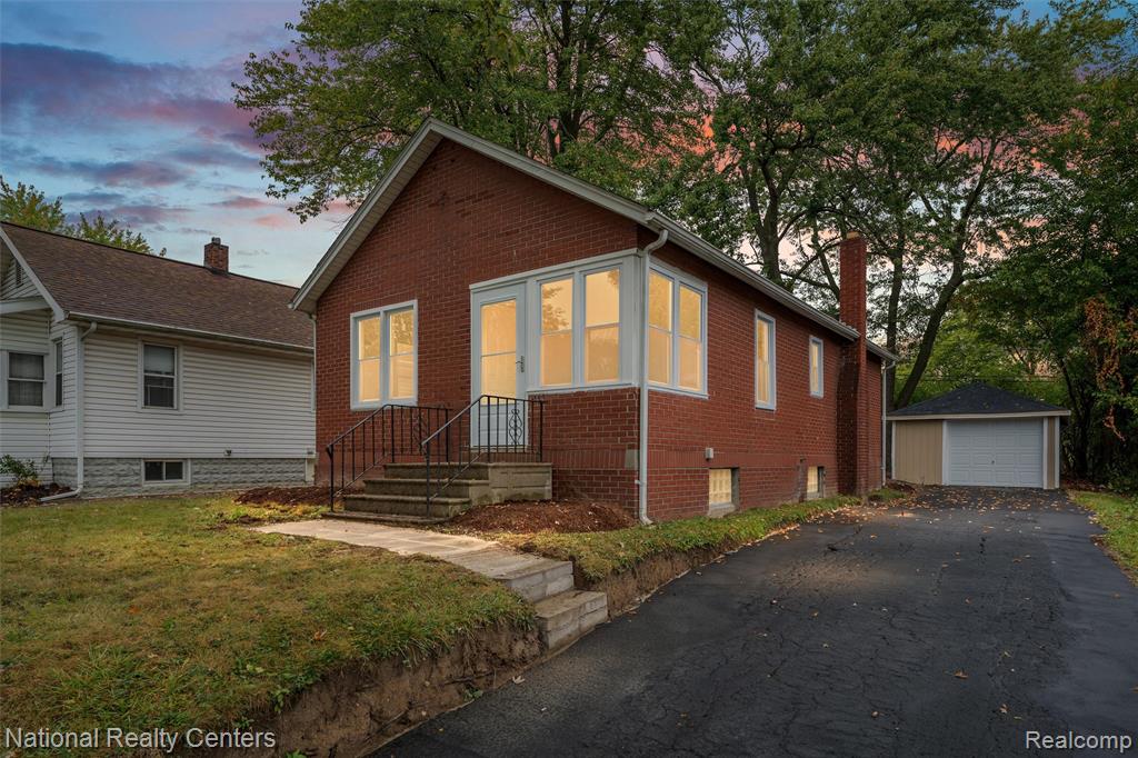 793 Orlando Avenue, Pontiac, MI 48340 — front exterior