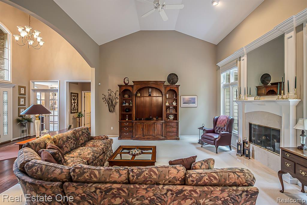 8444 CLIMBING Way, Pinckney, MI 48169 — Photo 16