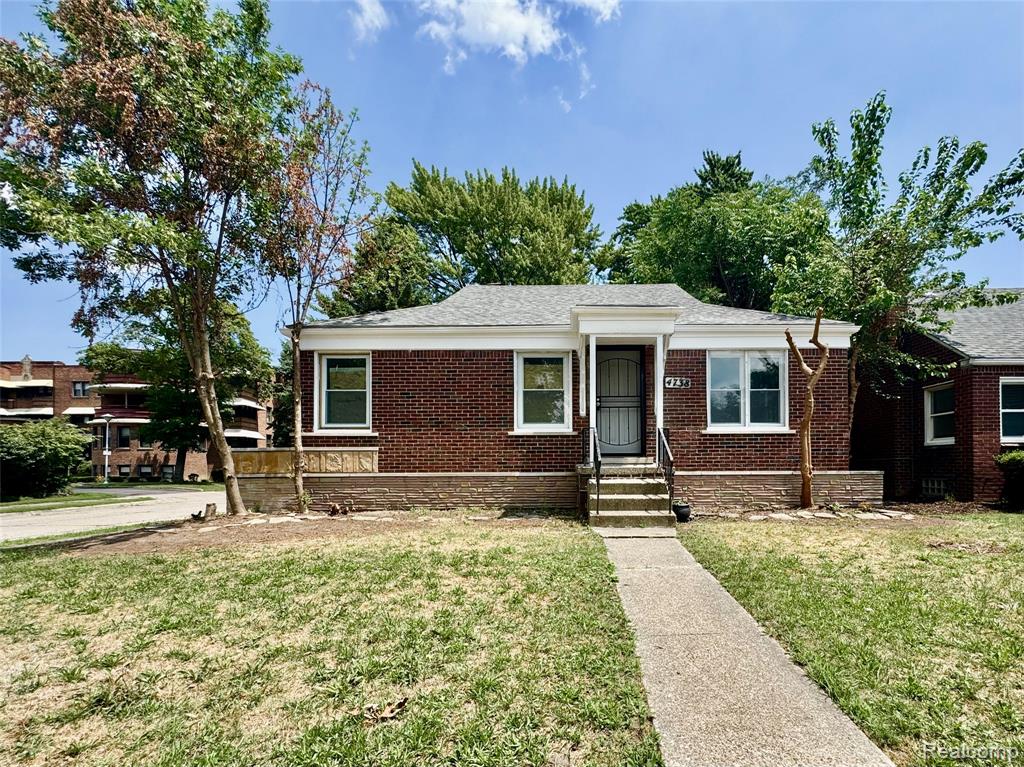 4738 Cadieux Road, Detroit, MI 48224 — front exterior