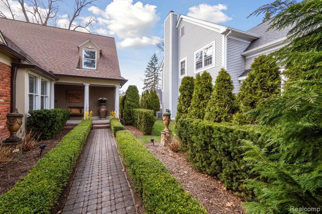 768 SOUTHFIELD Road, Birmingham, MI 48009 — Photo 4