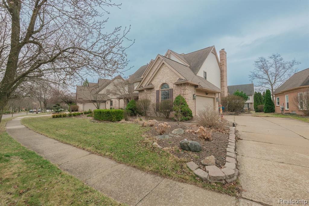 46009 WINDRIDGE Lane, Canton, MI 48188 — Photo 4