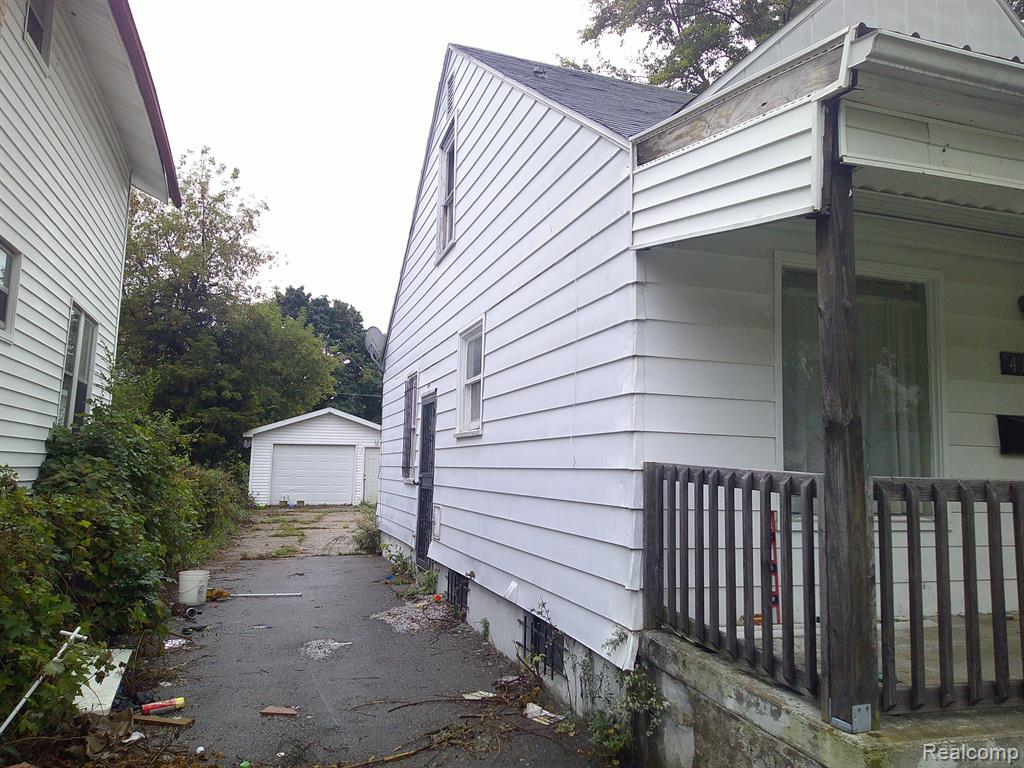 418 E BALTIMORE Boulevard, Flint, MI 48505 — Photo 4