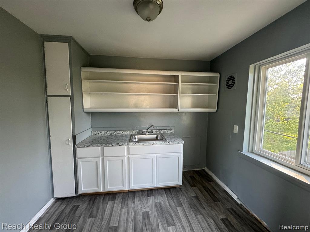 5061 Lakewood, Detroit, MI 48213 — Photo 20