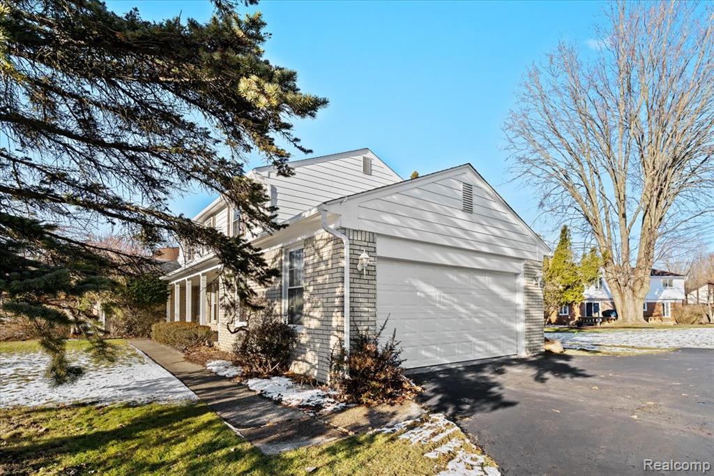 5394 Tequesta Drive, West Bloomfield, MI 48323 — Photo 4
