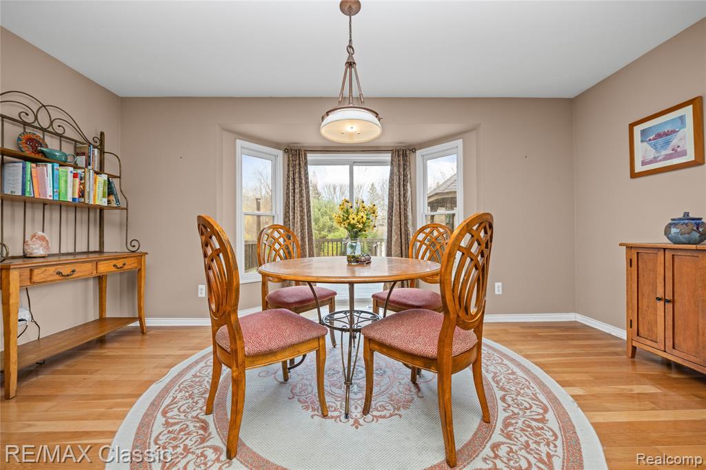 4930 Menominee Lane, Clarkston, MI 48348 — Photo 30