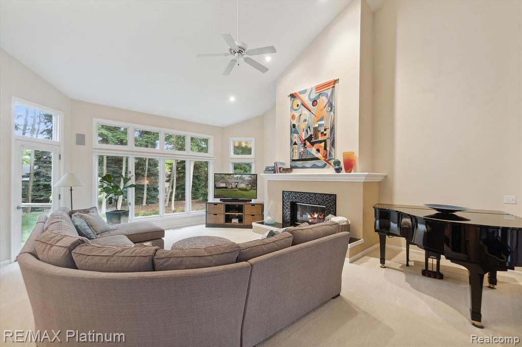 4355 Oak Pointe Drive, Brighton, MI 48116 — Photo 10