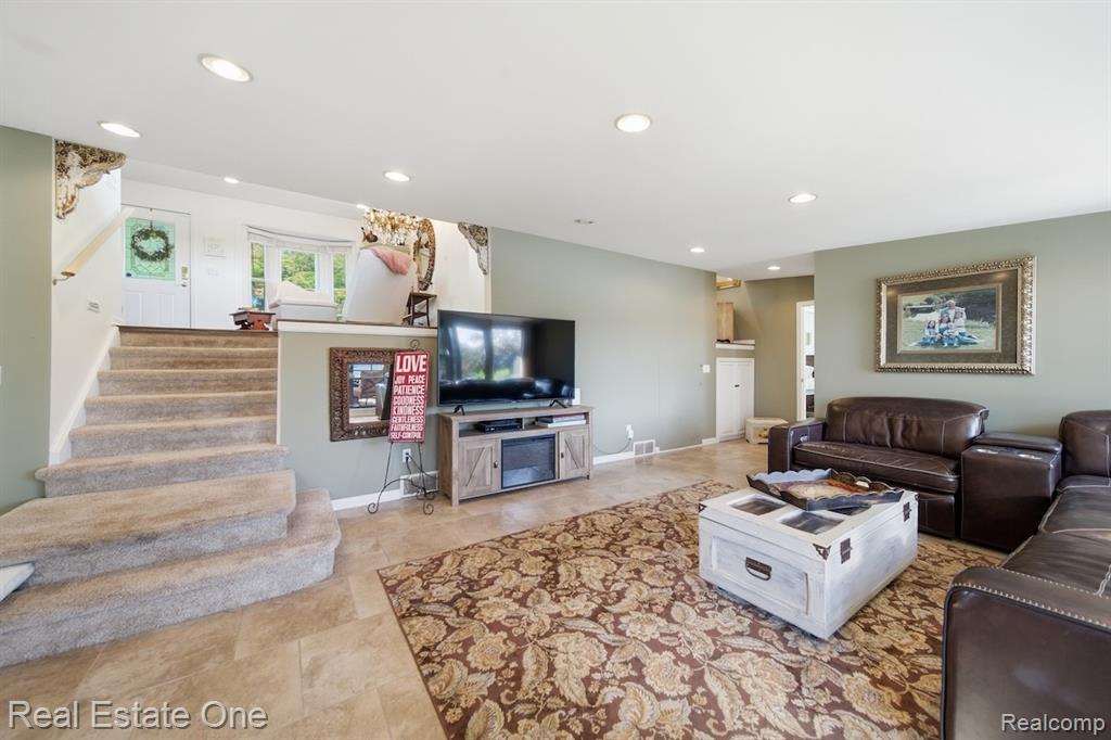8080 Pine Ranch Drive, Brighton, MI 48114 — Photo 25