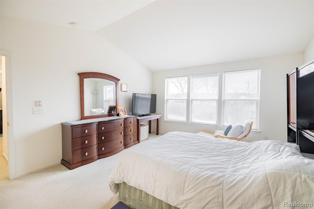 9884 HIGH MEADOW Drive, Ypsilanti, MI 48198 — Photo 24