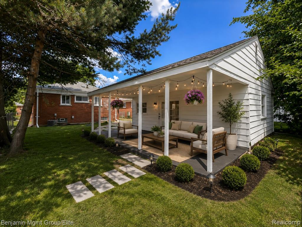 22584 Marine Avenue, Eastpointe, MI 48021 — Photo 29