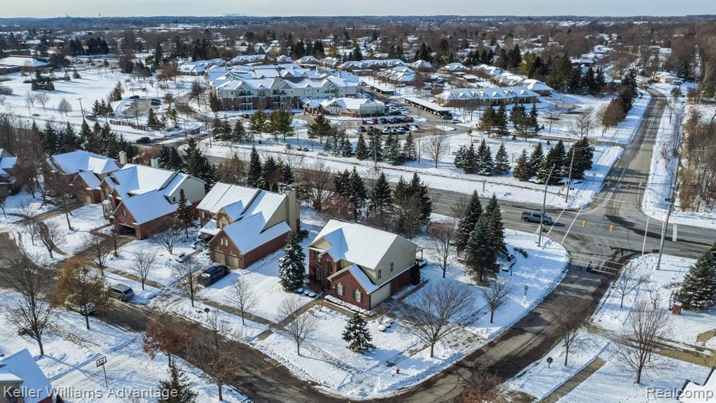 24975 Bloomfield Court, Novi, MI — Photo 57