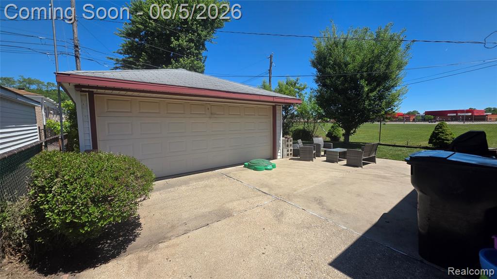 16017 Chestnut Street, Roseville, MI 48066 — Photo 35