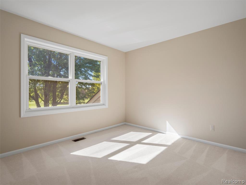 718 Upper Scotsborough Way, Bloomfield Hills, MI 48304 — Photo 31
