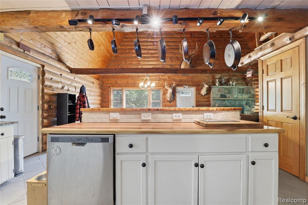 14830 County Line Road, Byron, MI 48418 — Photo 16