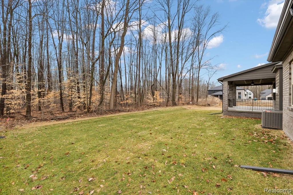 24244 Tullymore Drive, Macomb, MI 48042 — Photo 6
