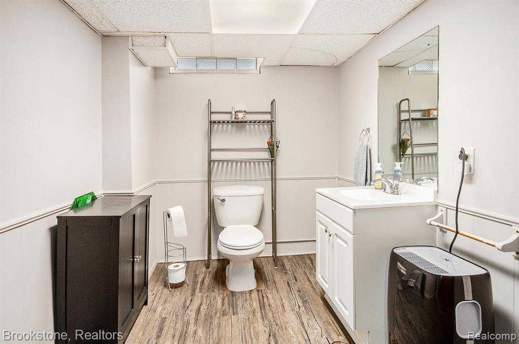 4114 LINCOLN Boulevard, Dearborn Heights, MI 48125 — Photo 19