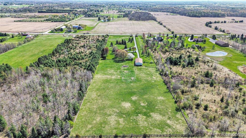 4336 S IRISH Road, Davison, MI 48423 — Photo 34