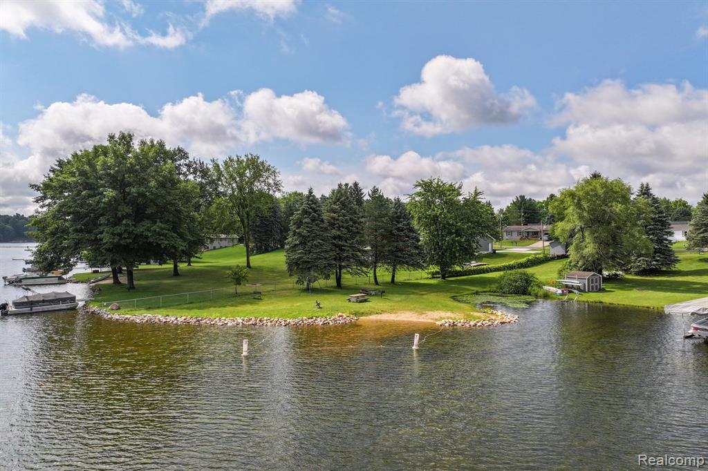 6790 WESTGATE Drive, Laingsburg, MI 48848 — Photo 34