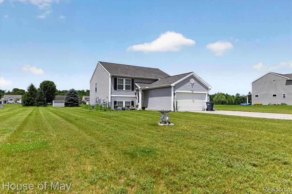 51348 Chardonnay Street, Paw Paw, MI 49079 — Photo 2