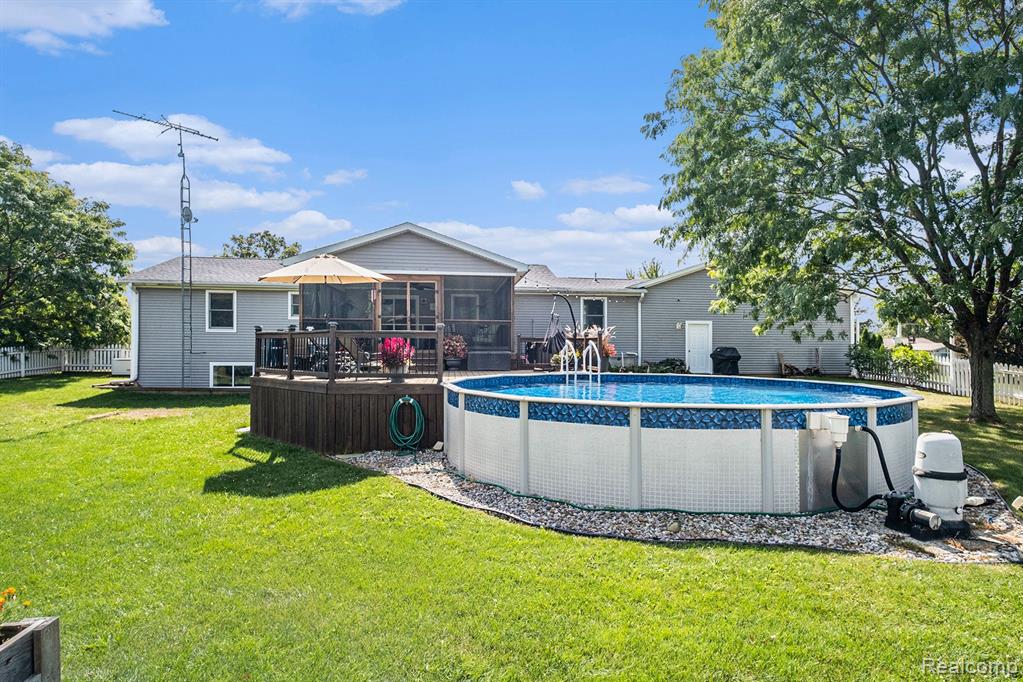 5466 BALDWIN Road, Swartz Creek, MI 48473 — Photo 9