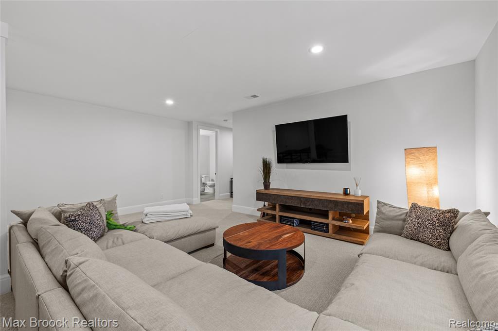 955 S BATES Street, Birmingham, MI 48009 — Photo 31
