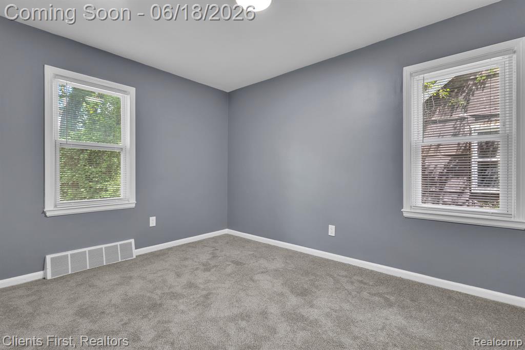 19963 Goulburn Street, Detroit, MI 48205 — Photo 14