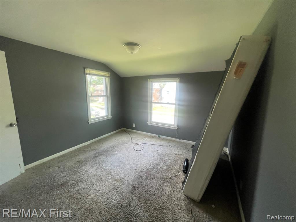 3677 Somerset Avenue, Detroit, MI 48224 — Photo 17